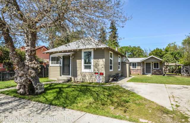 433 Maple St - 433 Maple Street, Lodi, CA 95240