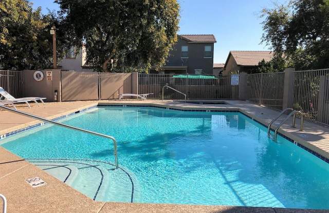 15895 N 74TH Drive Gallery 2