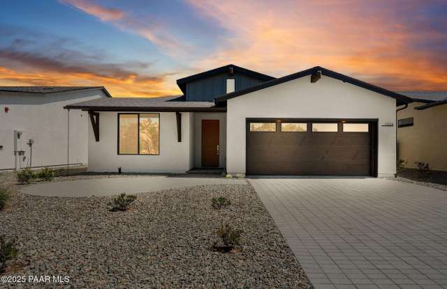 1324 Rockwood Drive - 1324 Rockwood Drive, Prescott, AZ 86305