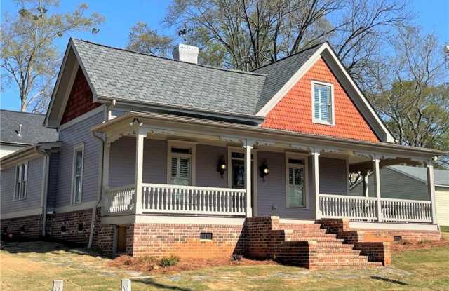 185 West Moreno Street photos photos