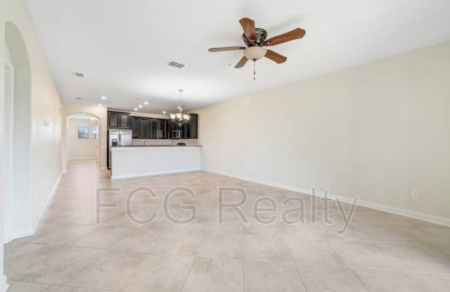 1221 Long Cove Loop Gallery 4