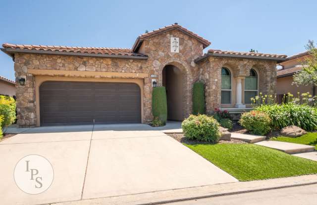 Tuscan Bluffs at Copper River - Granville Home, 4BR/3BA, On Golf Course - Lots of Amenities photos photos