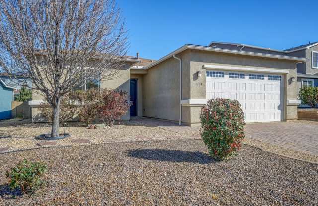 3 bed 2 bath home in Quailwood! - 12984 East Toro Street, Prescott Valley, AZ 86327