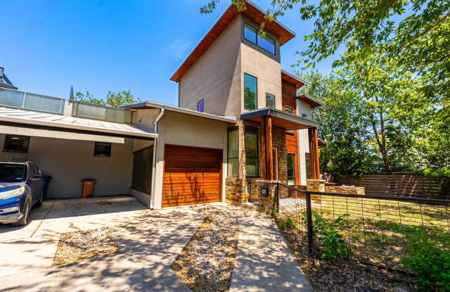 Elegant 3-Bedroom Residence in Coveted Travis Heights photos photos