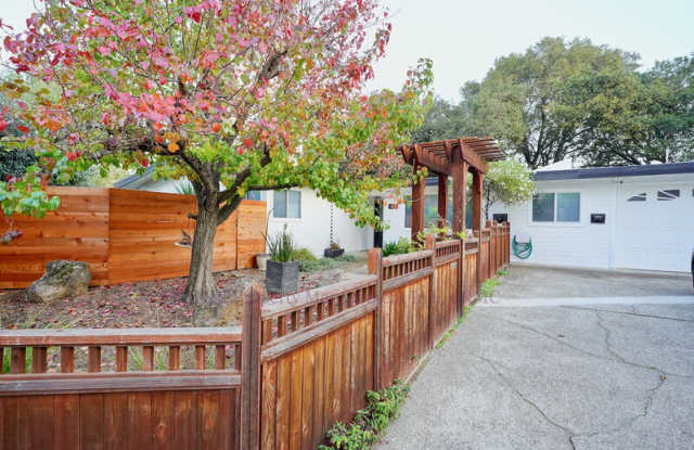 104 Lobo Vista photos photos