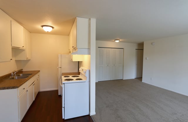 Cedar Manor Apartments photos photos