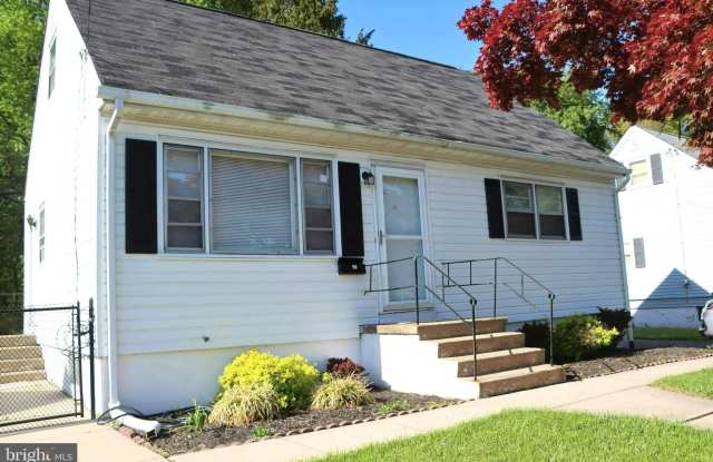 90 ARMOUR AVENUE - 90 Armour Avenue, Mercerville, NJ 08619