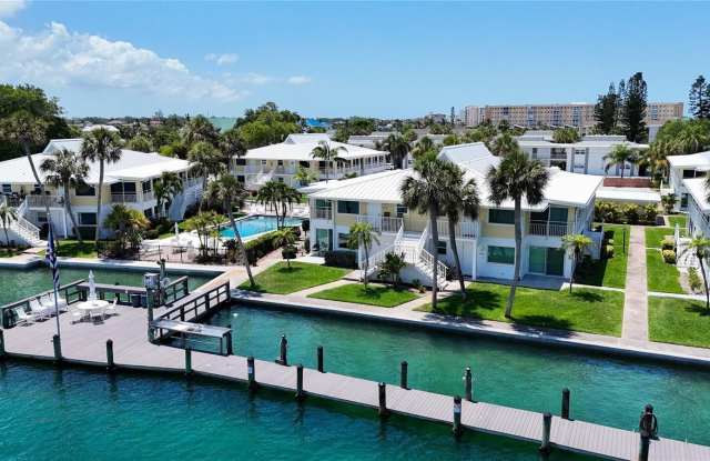 999 INLET Circle Gallery 4