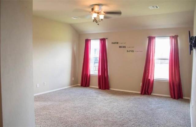 2316 Bradford Circle Gallery 3
