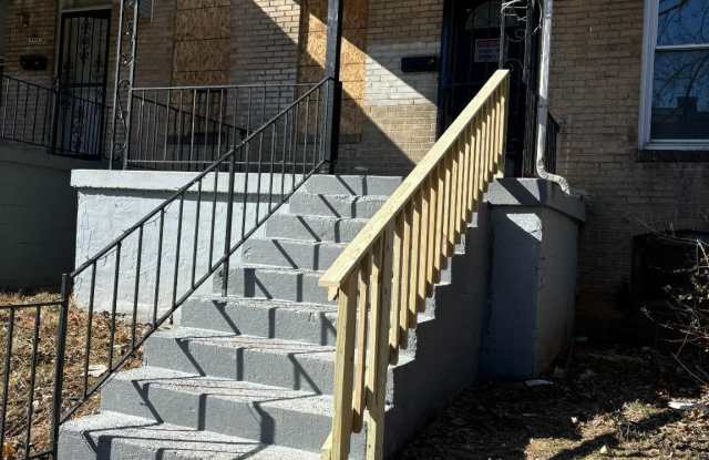 2836 BOARMAN Avenue unit: D photos photos