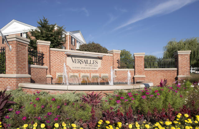 Versailles on the Lakes Oakbrook photos photos