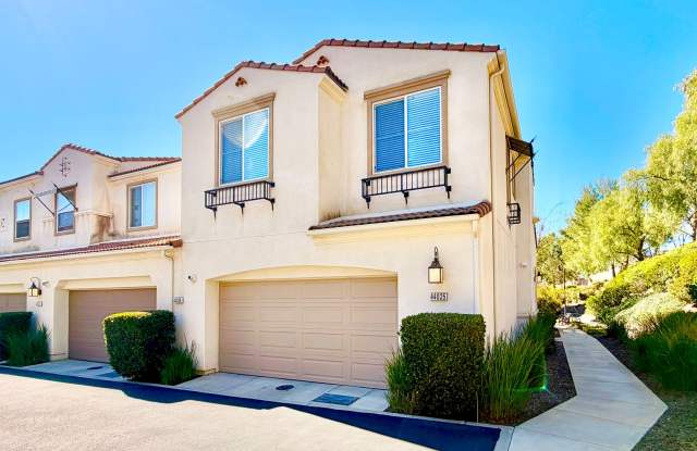 Beautiful, Like New, End Unit Condo in Resort Like Living Community off Temecula's South 79! photos photos