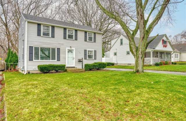 170 Hilltop Road - 170 Hilltop Road, Monroe County, NY 14616