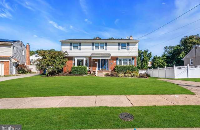 721 RANCOCAS Avenue photos photos