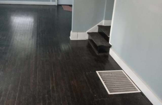 534 Oxford Avenue - 1 Gallery 4