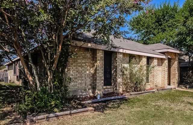 2317 Lakeshore Lane Gallery 2