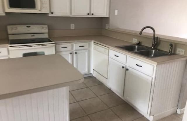 3182 N North Greenleaf Circle - 3182 N Greenleaf Cir, Boynton Beach, FL 33426