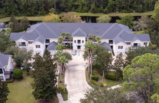 2/2/1 Condo Pond View photos photos