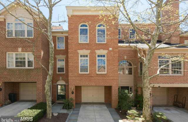 4062 MANSION Drive NW photos photos