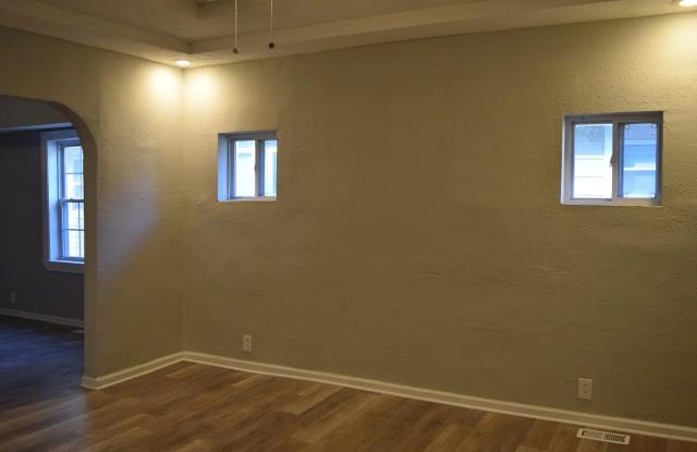 Beautifully Remodeled 3-Bedroom Single Family Home – Move-In Ready! photos photos