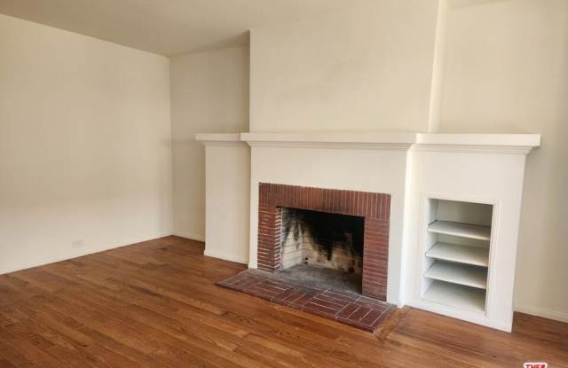 1234 1/2 Gordon St photos photos