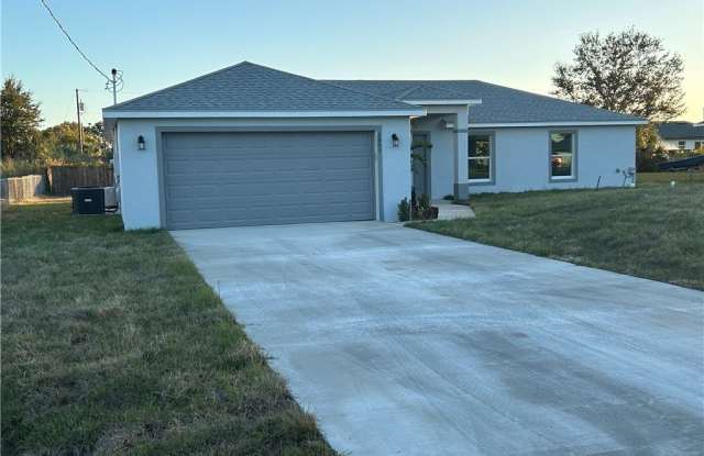 2803 65th Street W photos photos