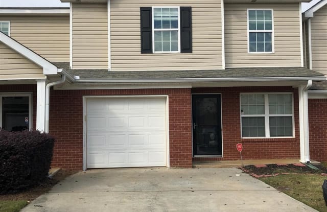 382 Tara Cmns - 382 Tara Commons Circle, Loganville, GA 30052