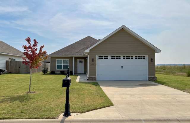 For Rent - 4 Bedroom, 2 Bath, Valley View! - 3715 Leafy Pass, Jonesboro, AR 72404