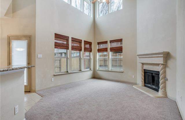 716 Lake Grove Drive Gallery 3