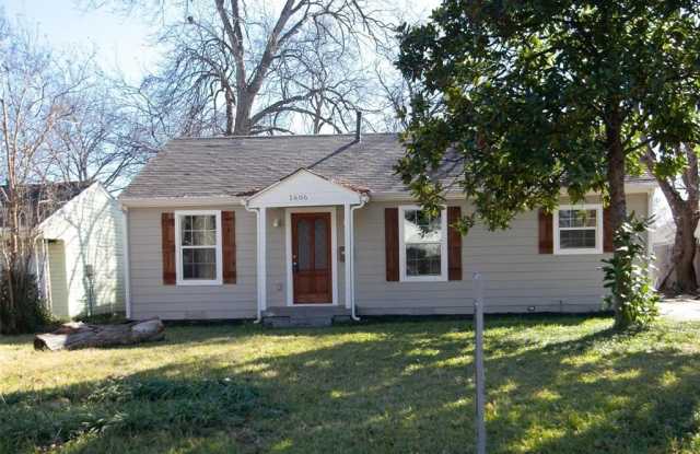 1606 Davis Boulevard - 1606 Davis Boulevard, Garland, TX 75042 1606 Davis Boulevard - 1606 Davis Boulevard, Garland, TX 75042