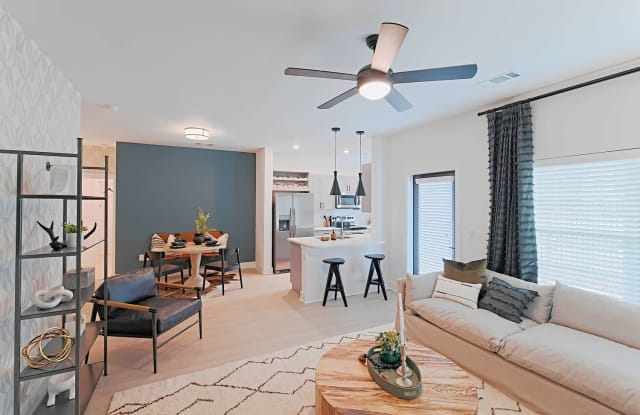 Sire Kingwood Apartments Gallery 2