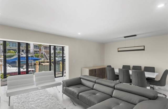 3973 NE 167th St photos photos