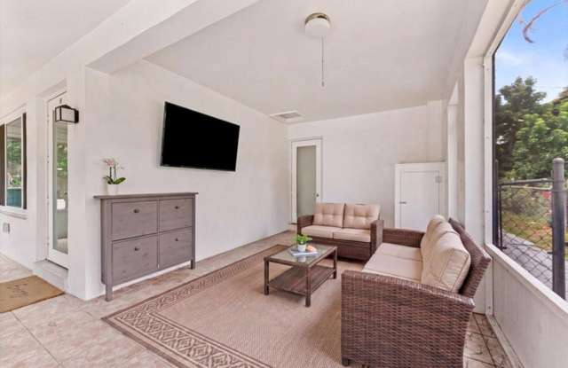 4641 SW 25TH Terrace, Dania Beach, FL 33312 - 5725 Gallery 3