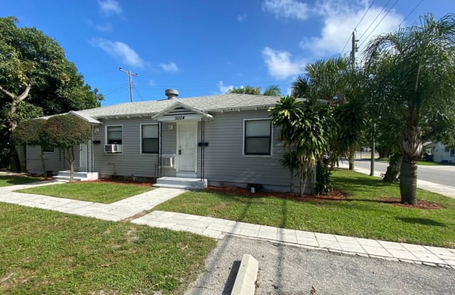 5004 Webster Ave - 5004 Webster Avenue, West Palm Beach, FL 33405