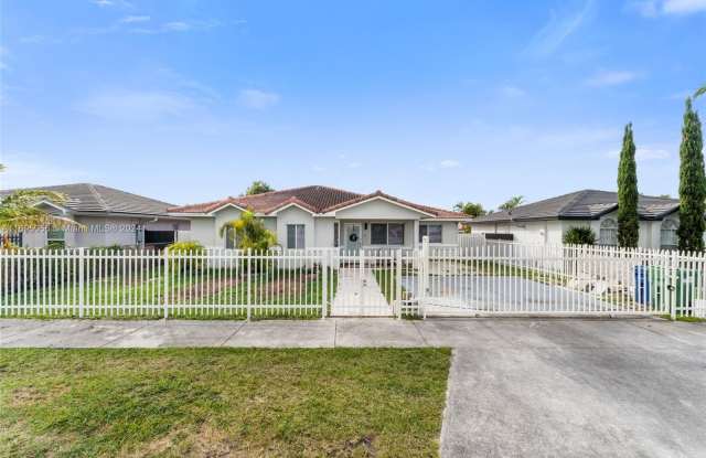 18142 SW 113th Ave - 18142 Southwest 113th Avenue, West Perrine, FL 33157