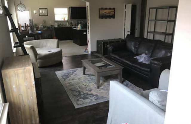 9038 Indigo Lk Gallery 3