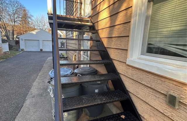 24 Kellogg Street - 24 Kellogg Street, Oyster Bay, NY 11771 24 Kellogg Street - 24 Kellogg Street, Oyster Bay, NY 11771