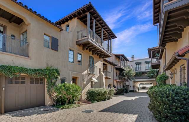 618 Anacapa Street Gallery 2