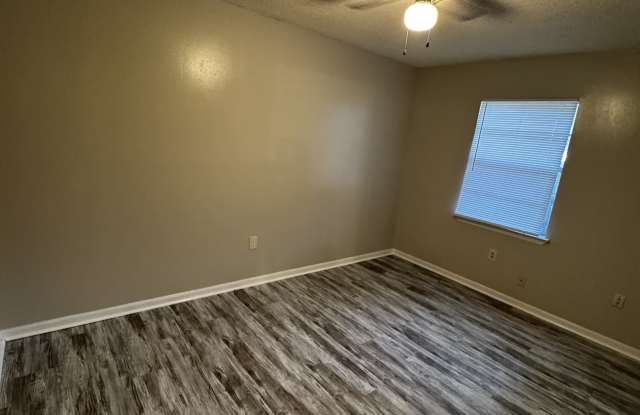 712 Lloyd Street - CA-D Gallery 4