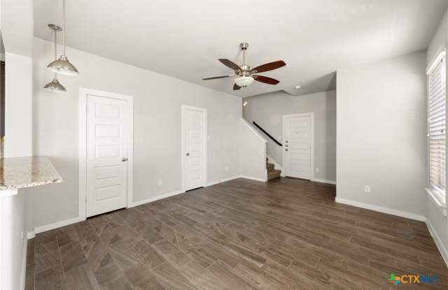 561 CREEKSIDE Forest Gallery 3