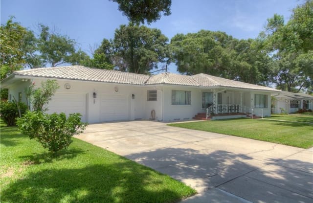 606 CHANNEL DRIVE - 606 Channel Drive, Tampa, FL 33606