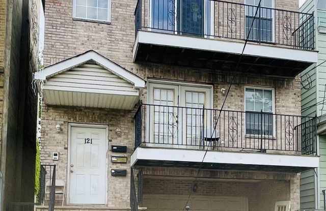 121 BOSTWICK AVE - 121 Bostwick Avenue, Jersey City, NJ 07305