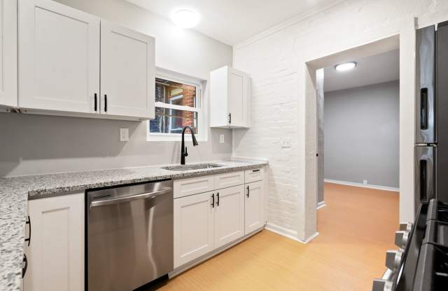 Renovated 2 Bed, 1.5 Bath Rowhome in Hazelwood - Central AC & Heat, Laundry - Available Now! Gallery 3