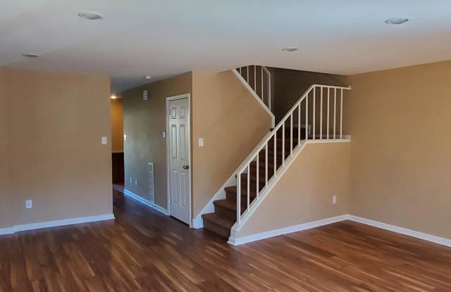 3155 SHEFFIELD PLACE Gallery 4