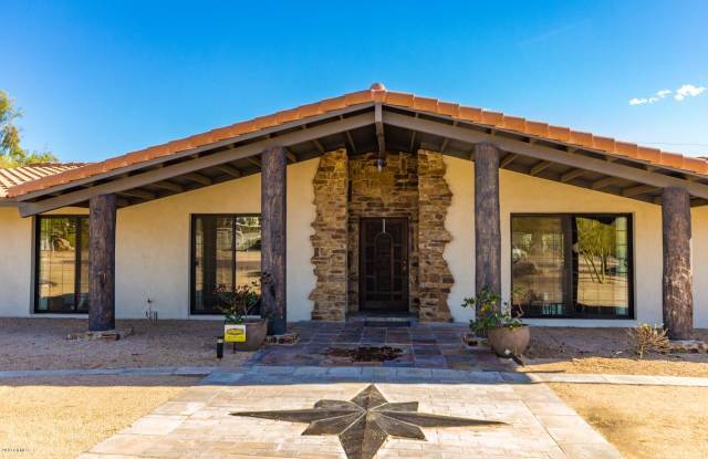 4129 E PALO VERDE Drive Gallery 3