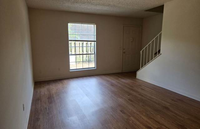 1 Bedroom, 1.5 Bath Townhouse photos photos