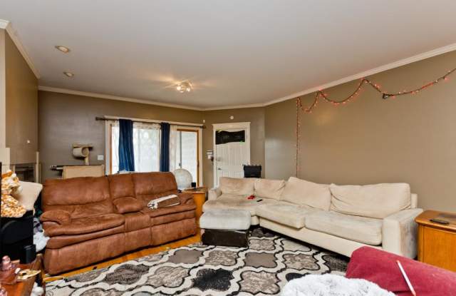 121 S Bell - 121 South Bell Avenue, Chicago, IL 60612