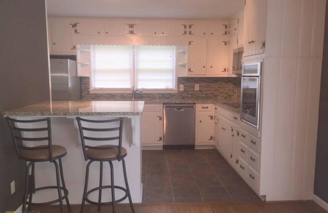 1453 Iroquois Path Gallery 3