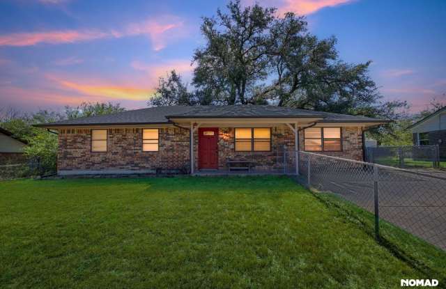Charming 3BR House in Weatherford photos photos