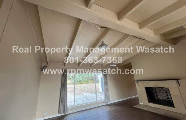 Come See This Charming 4 Bedroom 3 Bathroom Home in Salt Lake City!! Gallery 3